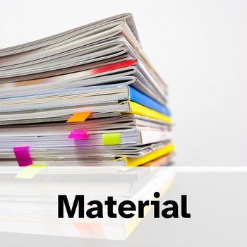 Material Ein Stapel Hefte udn Bücher. Drunter steht das Wort Material